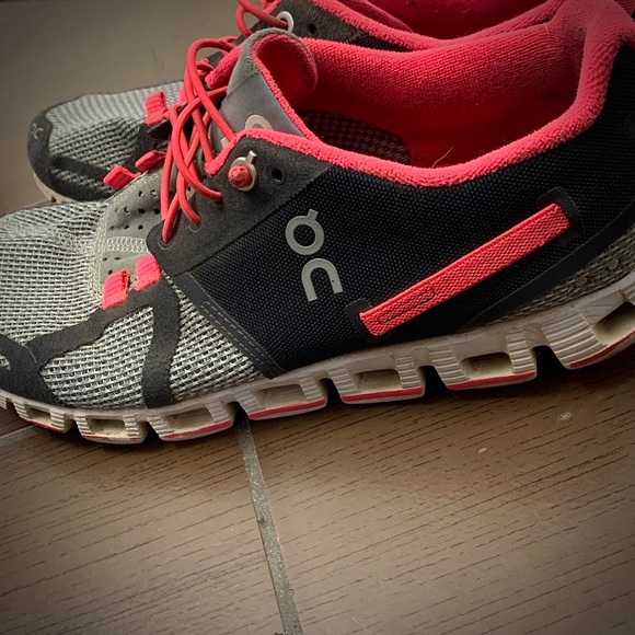 on cloud grey neon pink